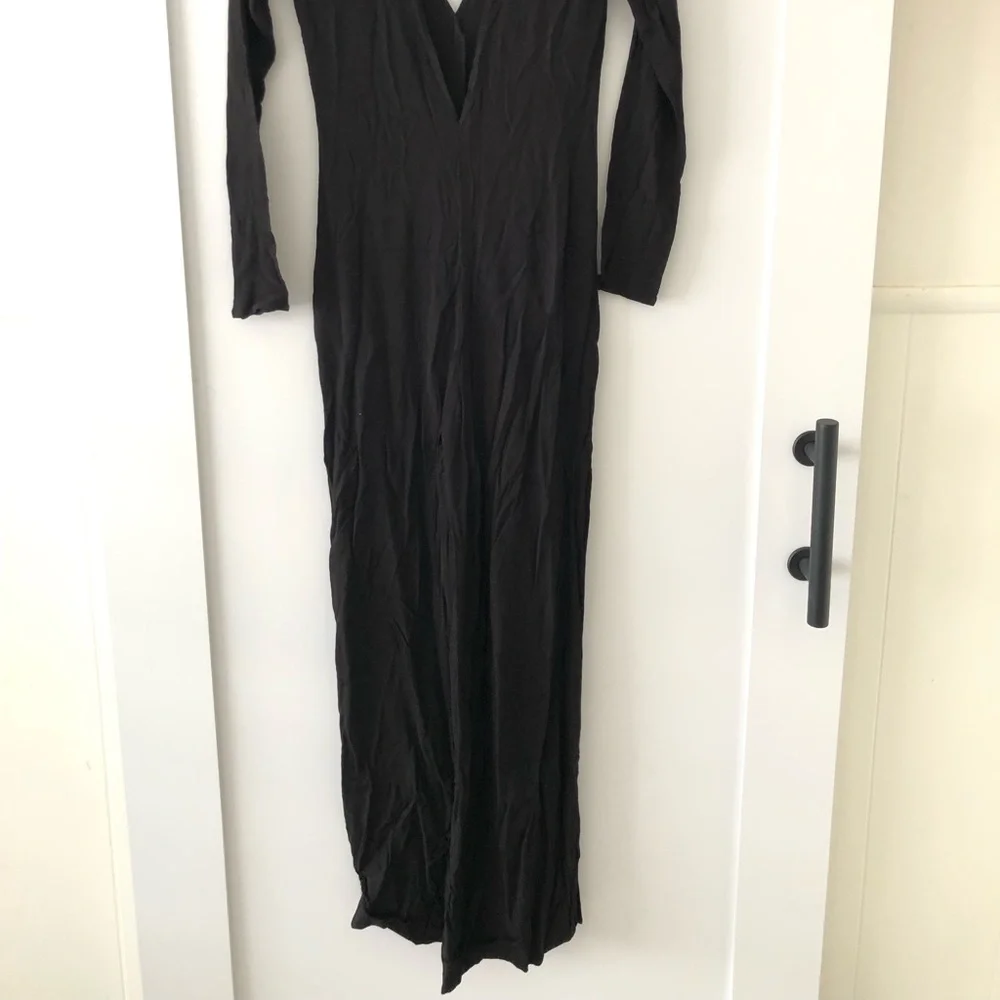 Reformation Black Long Sleeve Slit V Maxi Dress XS